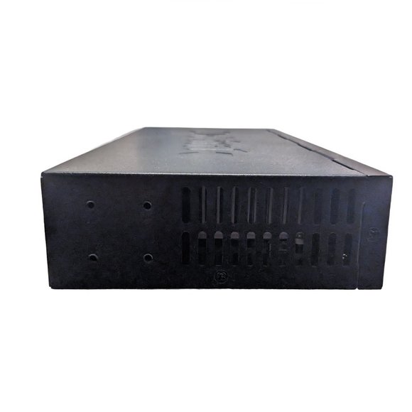 D-Link GigaExpress DGS-1016D Rackmountable 16 Port Switch 10/100/1000 Mbps - Picture 6 of 11